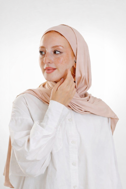 شال قطن مع قمطة ربط بنفس اللون – مريح وثابت