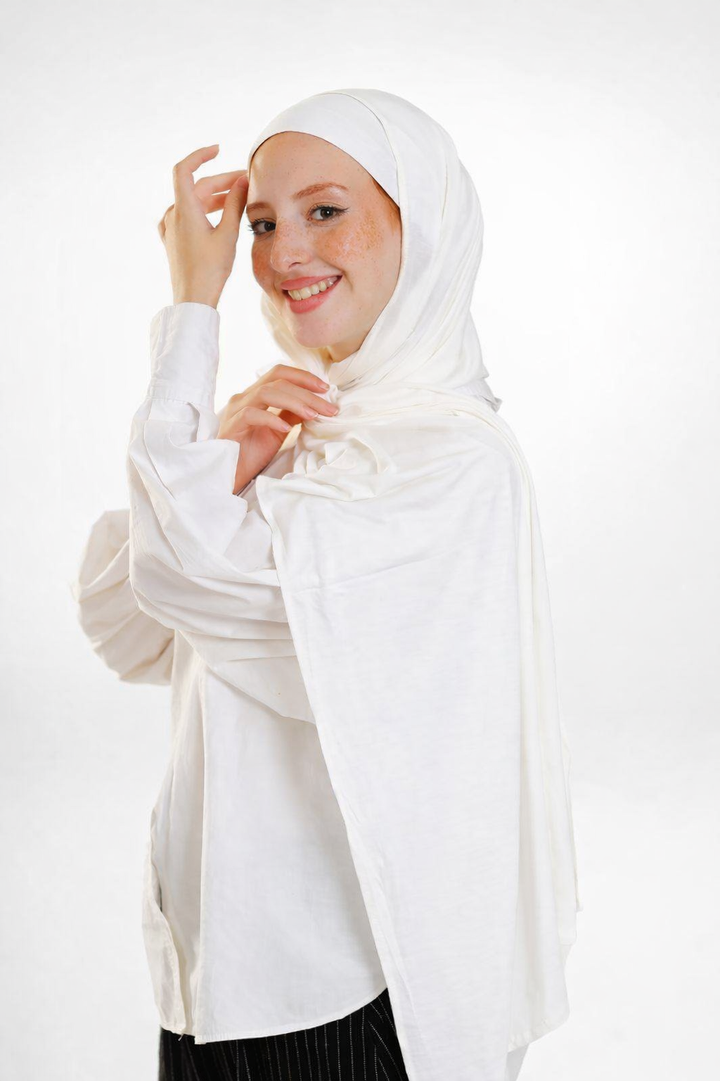 شال قطن مع قمطة ربط بنفس اللون – مريح وثابت